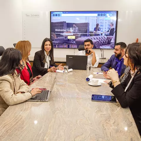 قاعات الإجتماعات